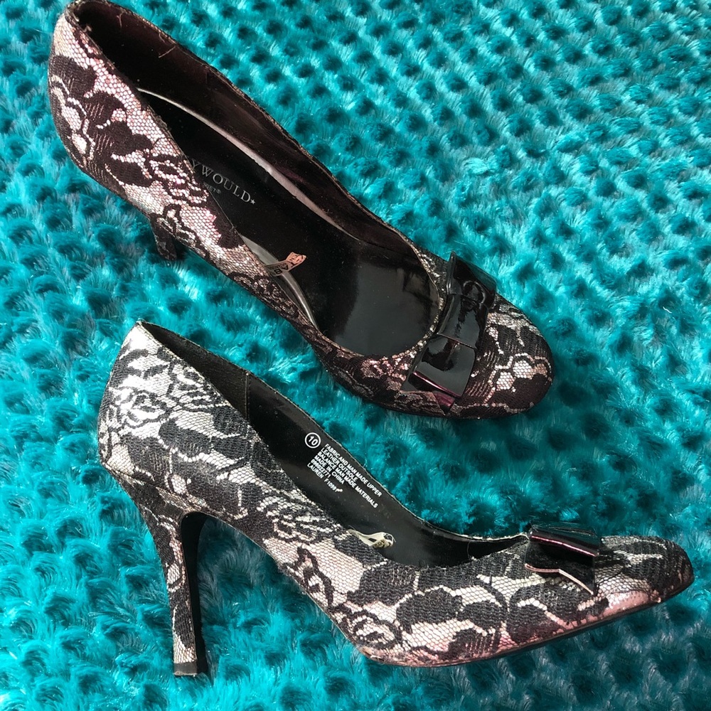 Silver glitter black lack with patent bow pumps